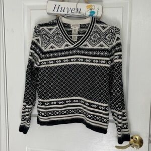 St. John's Bay Black and White Geometric Sweater